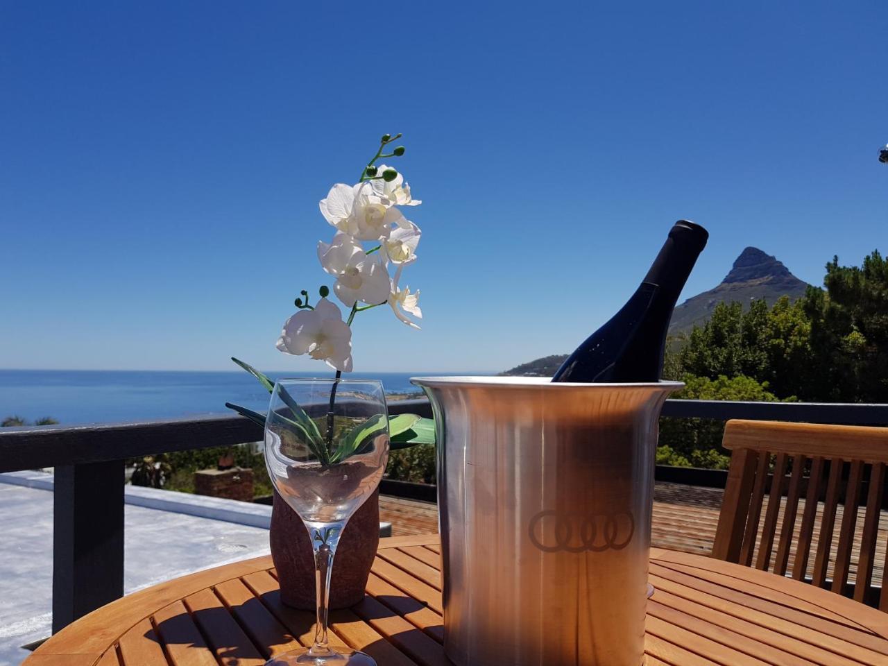 Camps Bay Cosy Accommodation Cape Town Exterior photo
